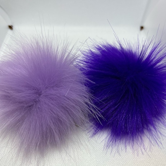 Pompoms 2 for $20 get 2 FREE!! Lots of colors. - Picture 10 of 16